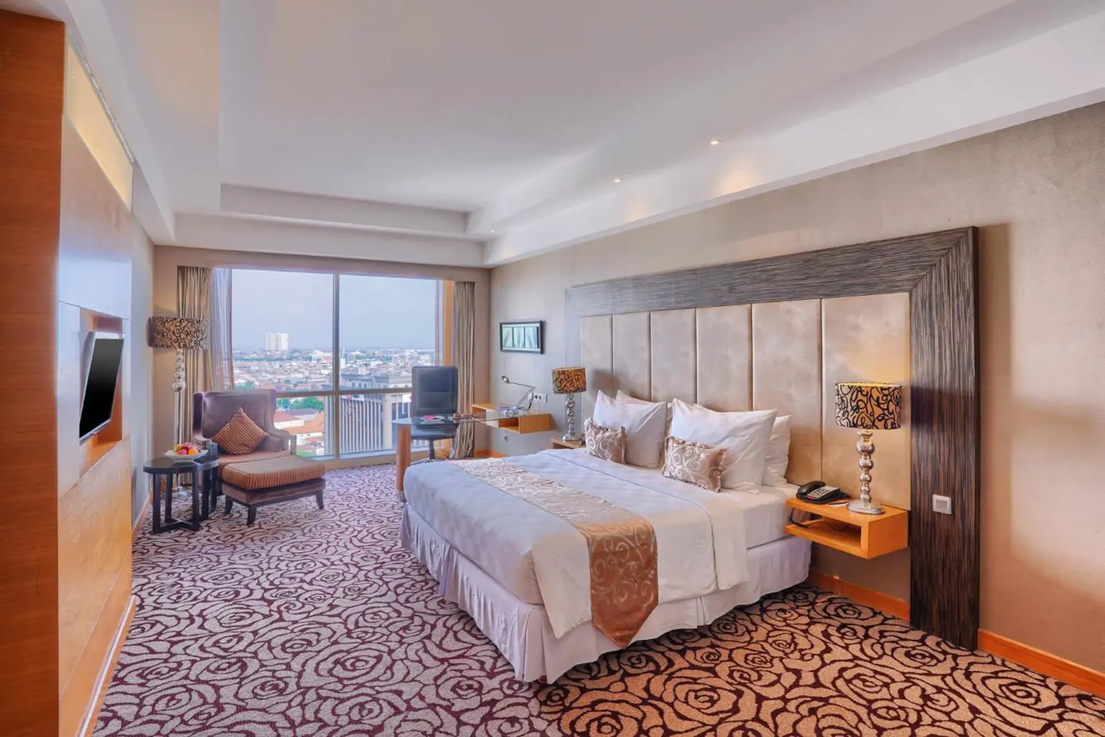 Wyndham Surabaya Stadtblickzimmer Innenansicht